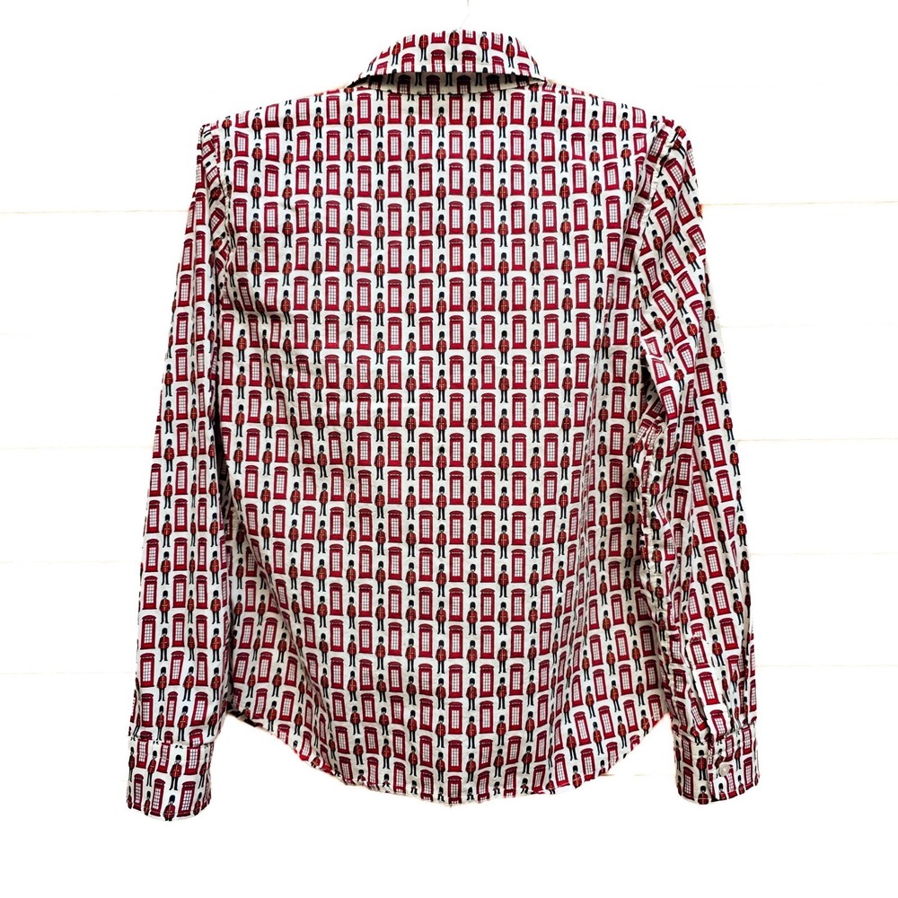 Talbots Petite London Print Shirt Red Phone Booth Guards Novelty Cotton ButtonUp - Picture 4 of 7